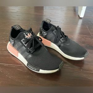 Adidas Women’s NMD R1 Cheetah Running Shoe, size 6.5.